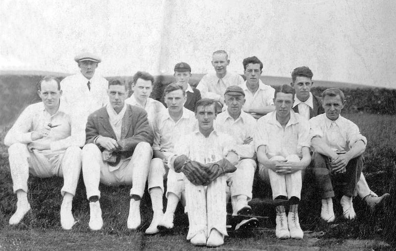 LP Cricket Team.jpg - Long Preston Cricket Team - 1930's ?